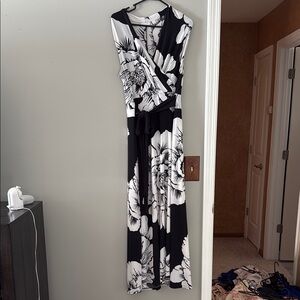 Black and White Floral Maxi Dress